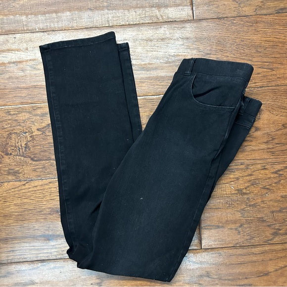 Betabrand Pants - Betabrand pull on straight leg jeans